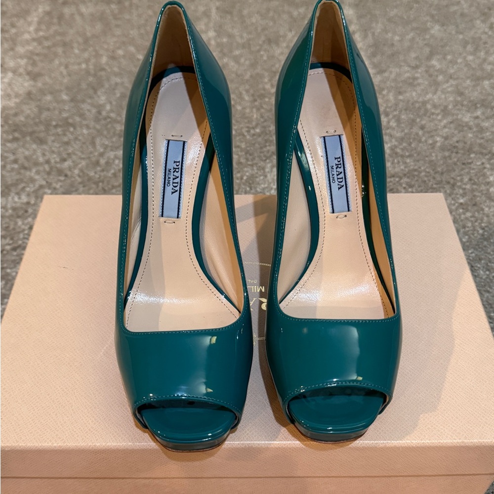 Prada heels size 36